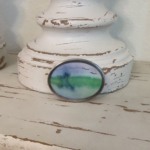 UHLTG Jewelry - Vintage "Uhlig", Pin Brooch Germany Signed Hand Painted Bird's Flying Scene